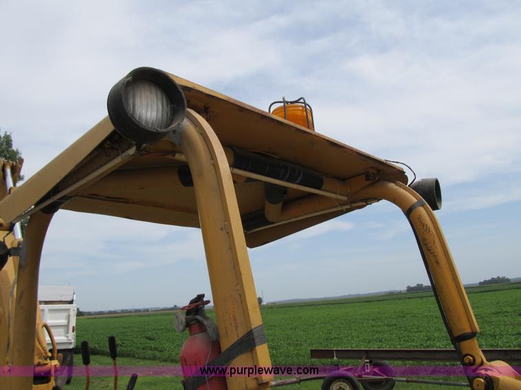 image for item Z9178 John Deere 400 backhoe