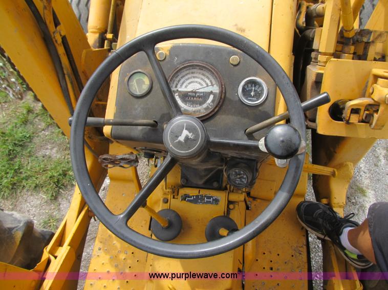 image for item Z9178 John Deere 400 backhoe