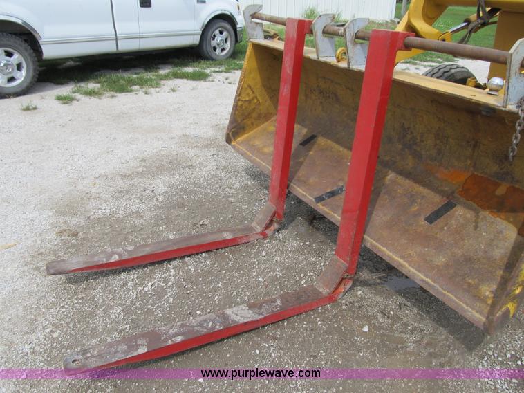 image for item Z9178 John Deere 400 backhoe