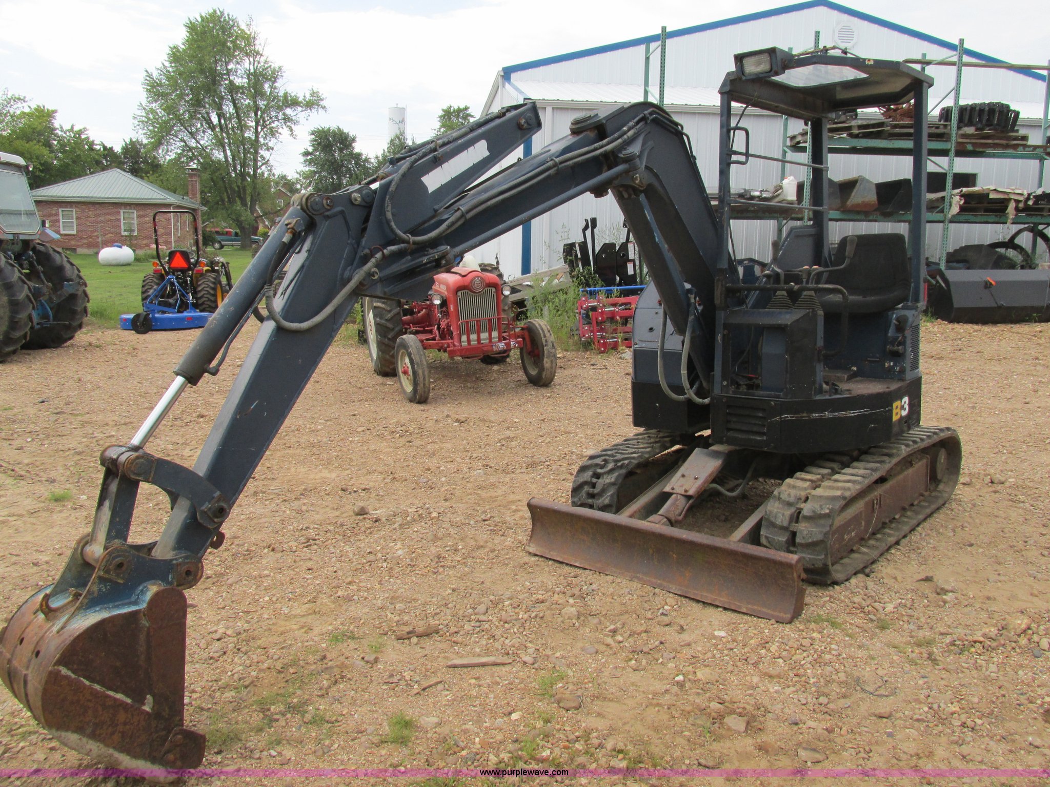 Yanmar B3 mini excavator in Rosebud, MO Item AW9903 sold Purple Wave