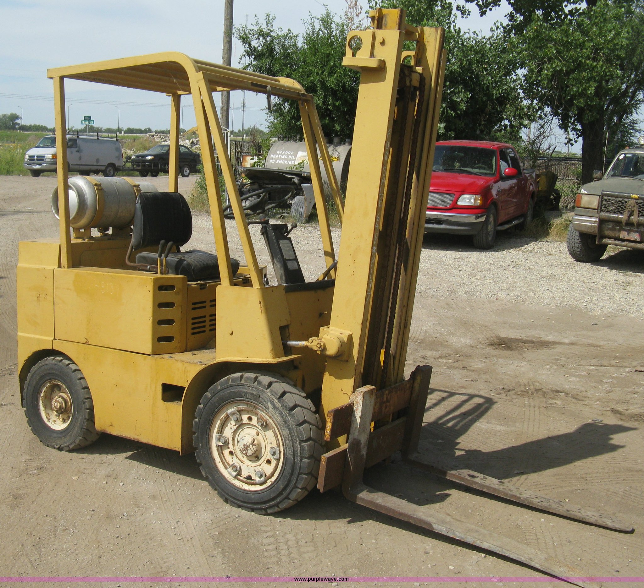Allis Chalmers ACP50 forklift in Wichita, KS Item H5264 sold Purple