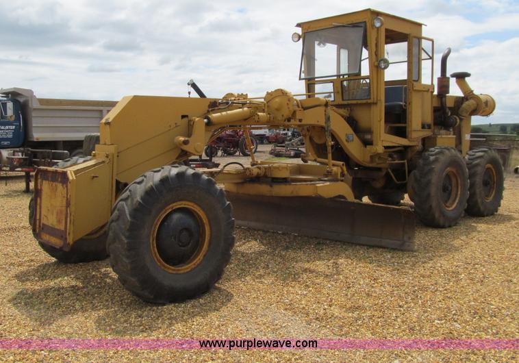 image for item E4931 1973 Wabco 555 motor grader