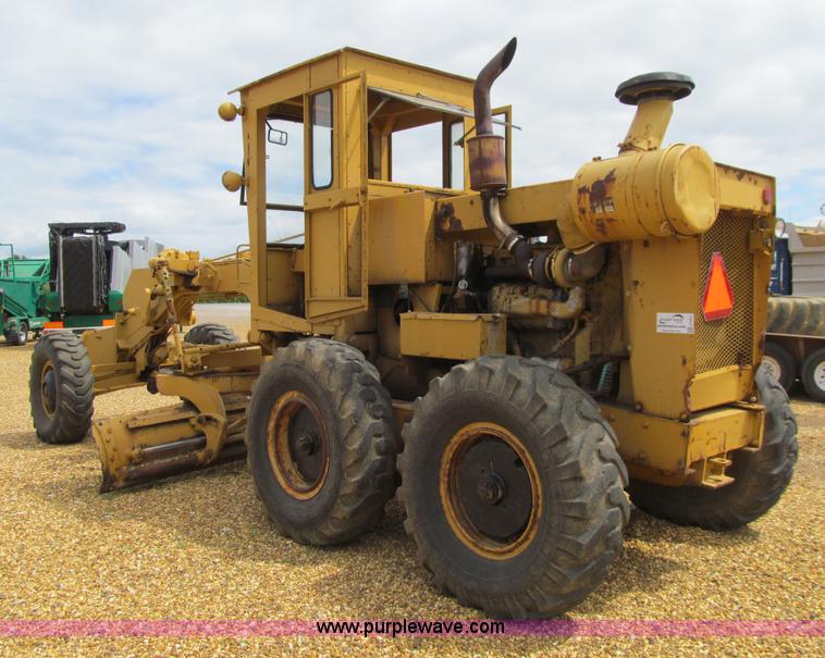 image for item E4931 1973 Wabco 555 motor grader