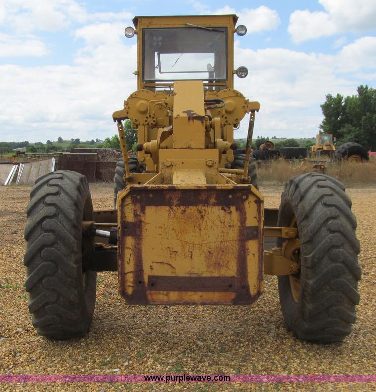 image for item E4931 1973 Wabco 555 motor grader