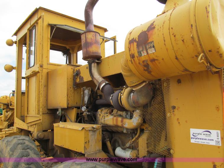 image for item E4931 1973 Wabco 555 motor grader