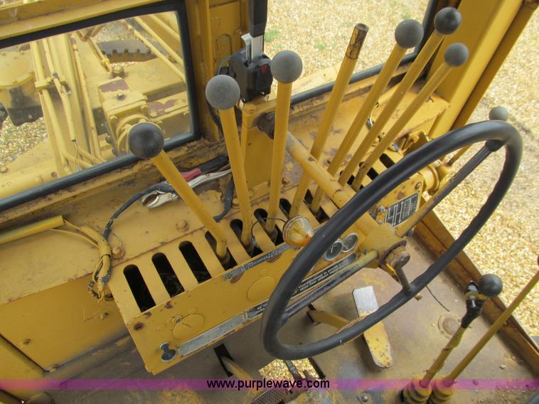 image for item E4931 1973 Wabco 555 motor grader