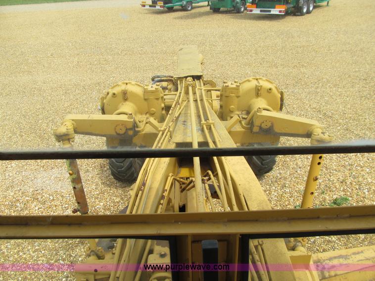 image for item E4931 1973 Wabco 555 motor grader