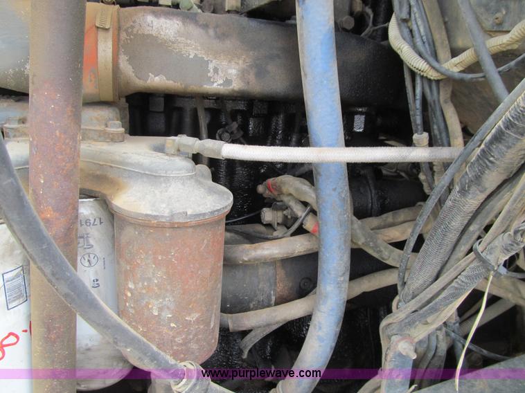 image for item E4932 1992 Mack RD688S dump truck