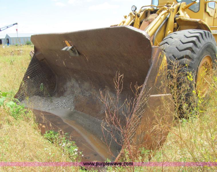 image for item E4935 1974 Caterpillar 980B wheel loader