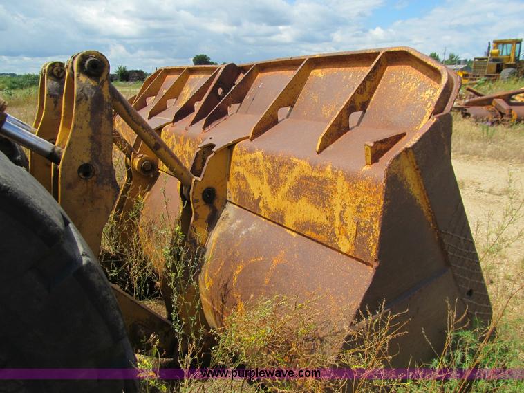 image for item E4935 1974 Caterpillar 980B wheel loader