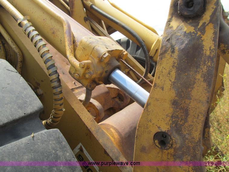 image for item E4935 1974 Caterpillar 980B wheel loader