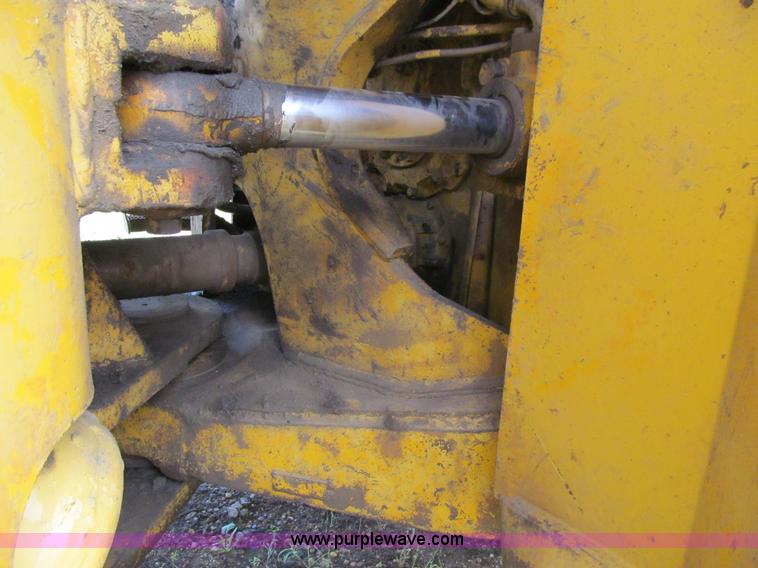 image for item E4935 1974 Caterpillar 980B wheel loader