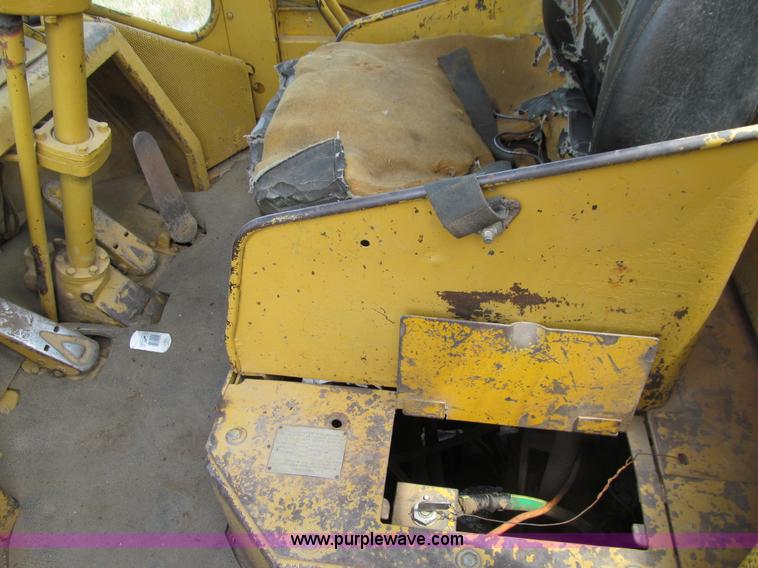 image for item E4935 1974 Caterpillar 980B wheel loader
