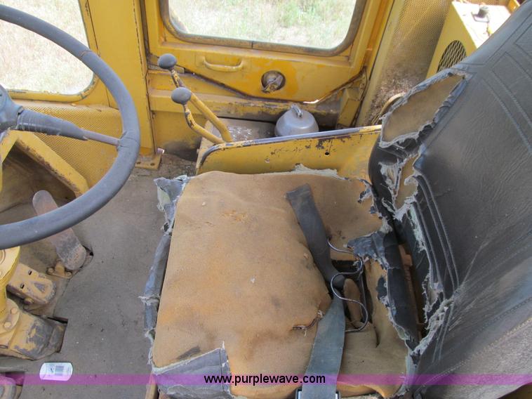 image for item E4935 1974 Caterpillar 980B wheel loader