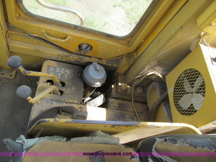 image for item E4935 1974 Caterpillar 980B wheel loader