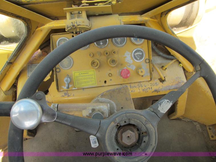 image for item E4935 1974 Caterpillar 980B wheel loader