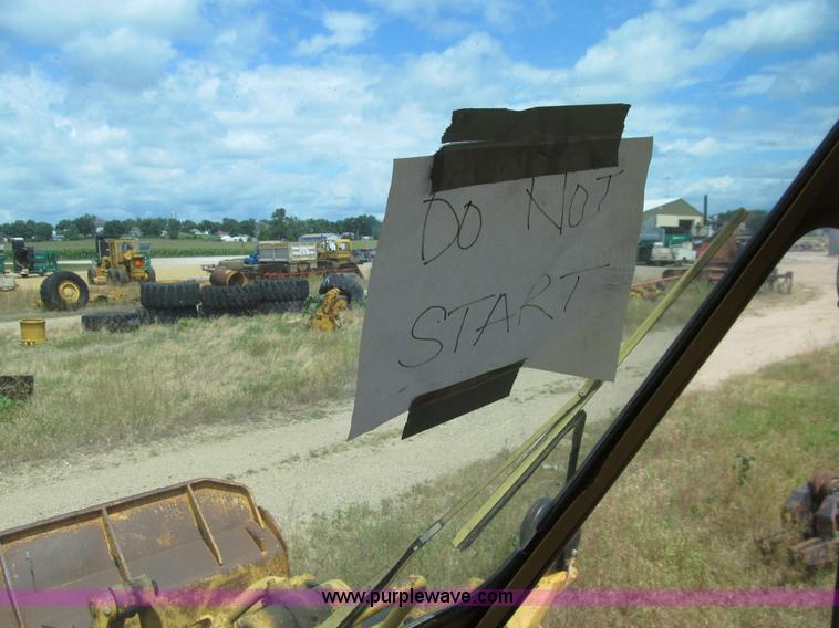 image for item E4935 1974 Caterpillar 980B wheel loader
