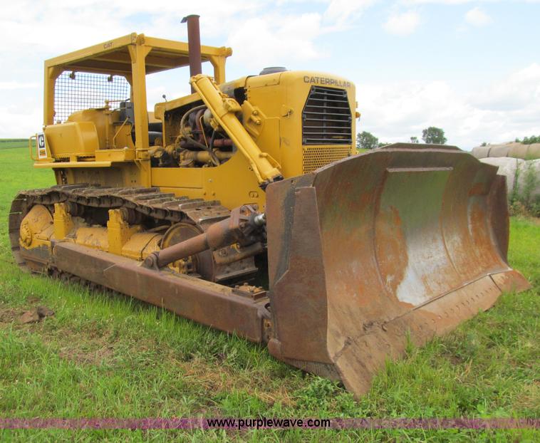 image for item E4937 1968 Caterpillar D9G dozer