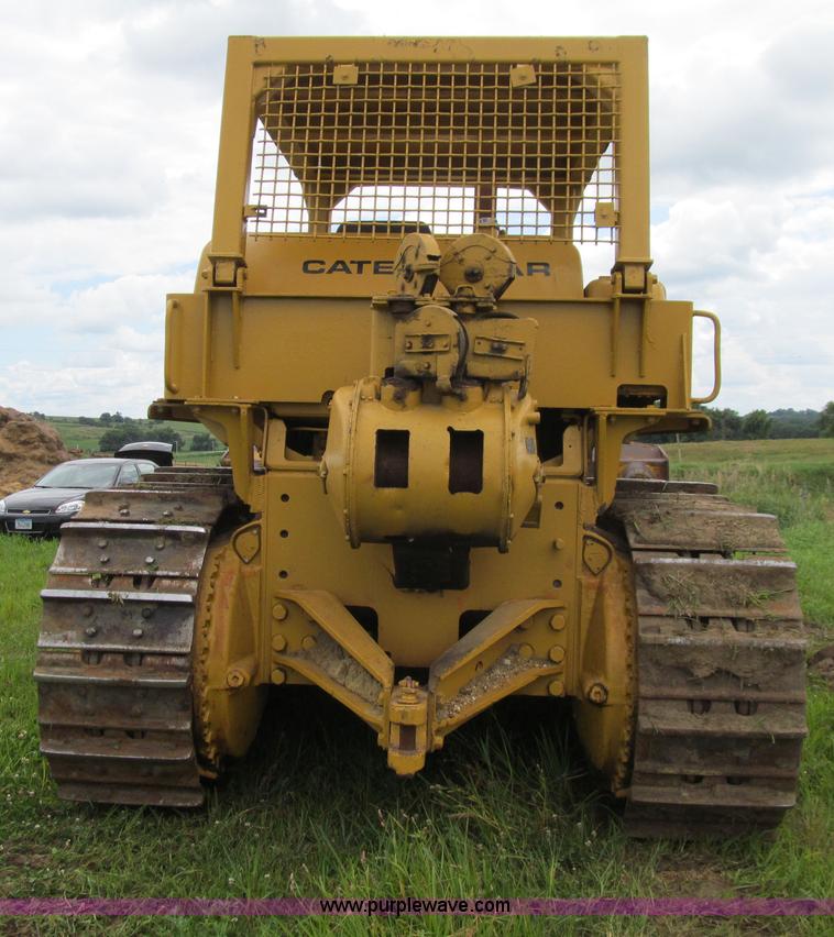 image for item E4937 1968 Caterpillar D9G dozer