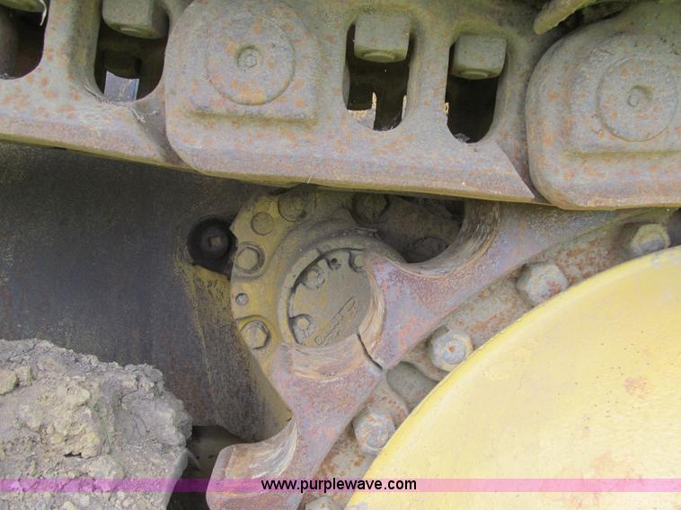image for item E4937 1968 Caterpillar D9G dozer