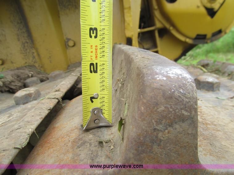 image for item E4937 1968 Caterpillar D9G dozer