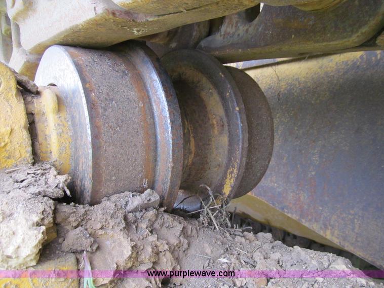 image for item E4937 1968 Caterpillar D9G dozer