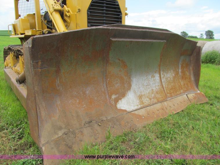 image for item E4937 1968 Caterpillar D9G dozer