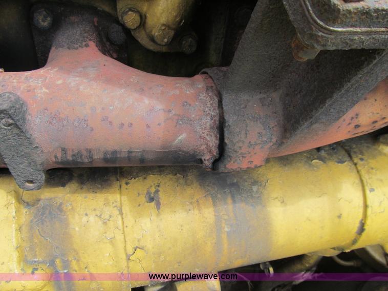 image for item E4937 1968 Caterpillar D9G dozer