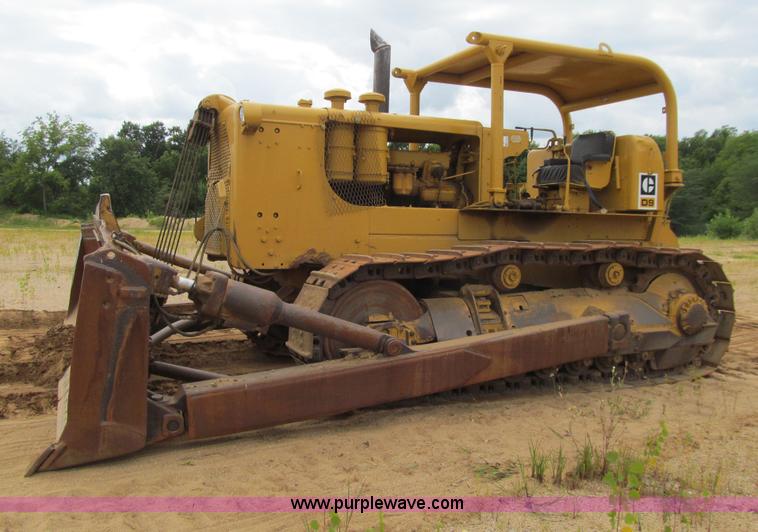 image for item E4938 1959 Caterpillar D9D dozer
