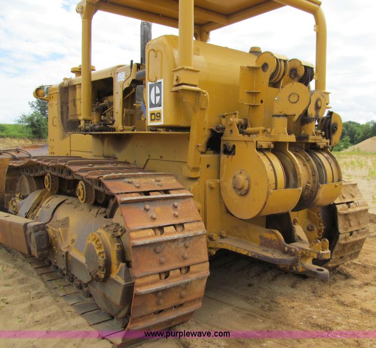 image for item E4938 1959 Caterpillar D9D dozer
