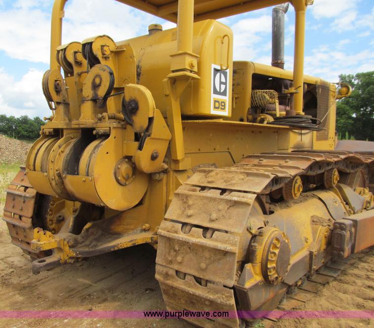 image for item E4938 1959 Caterpillar D9D dozer