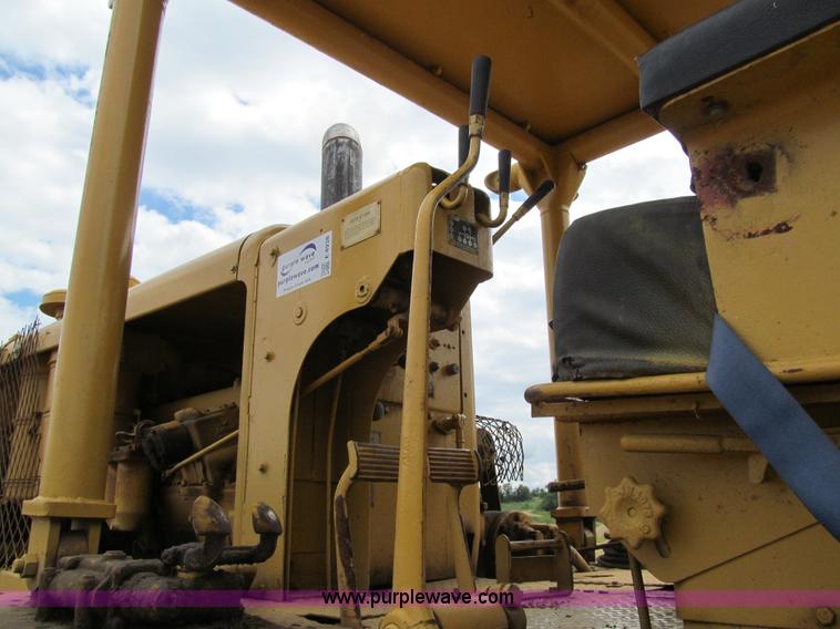 image for item E4938 1959 Caterpillar D9D dozer