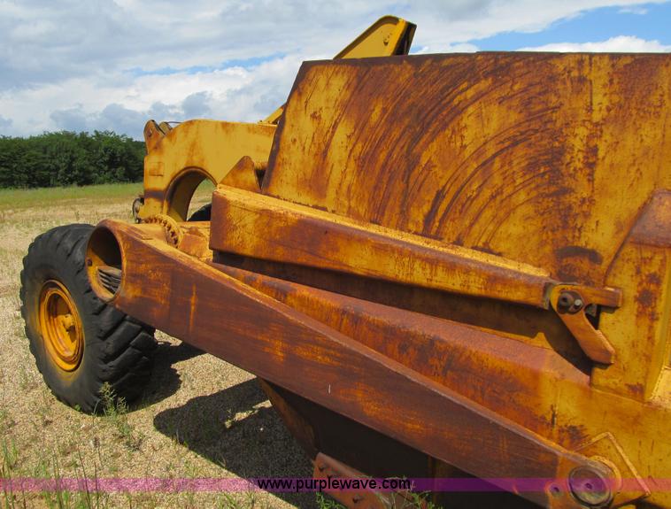 image for item E4939 Caterpillar 491 cable pull scraper