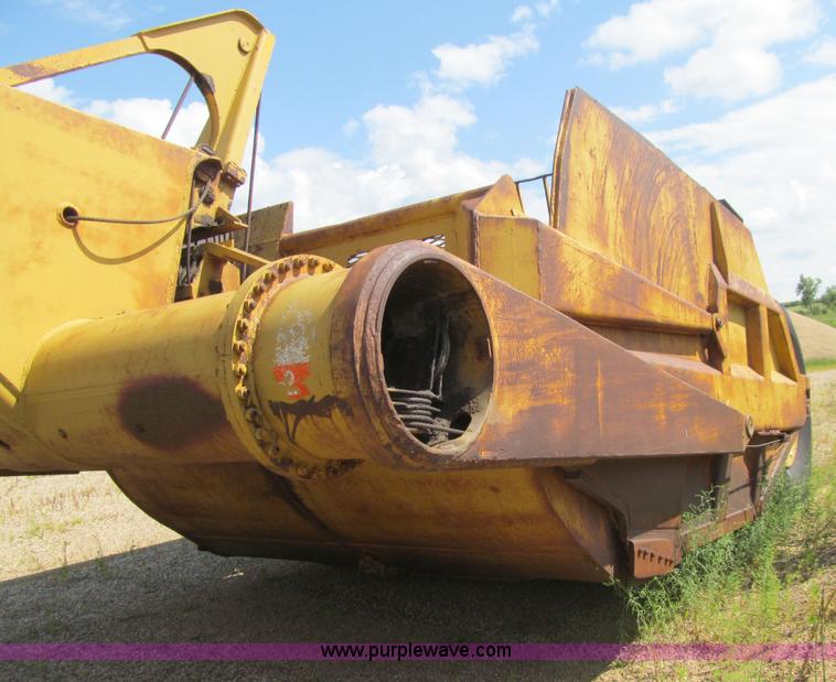 image for item E4939 Caterpillar 491 cable pull scraper