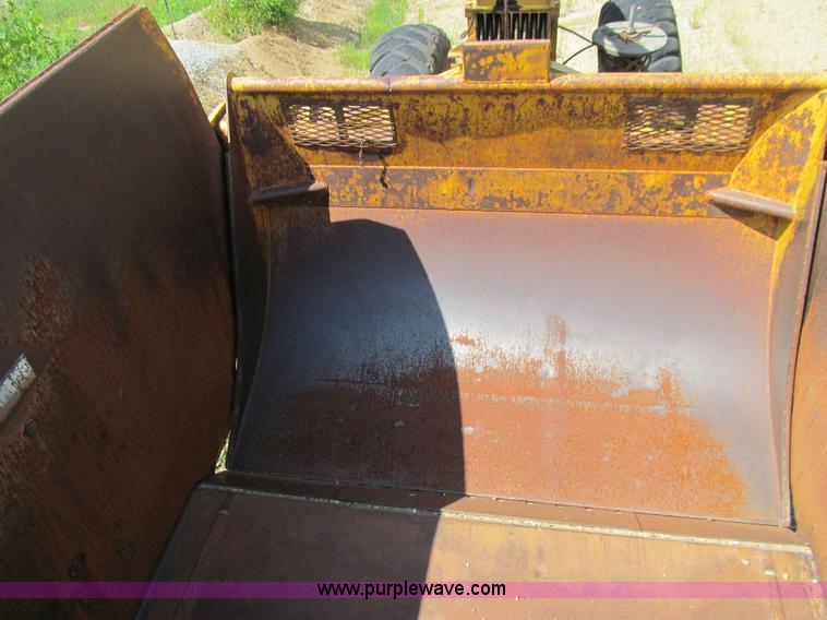 image for item E4939 Caterpillar 491 cable pull scraper