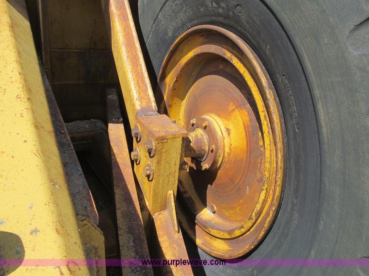 image for item E4939 Caterpillar 491 cable pull scraper