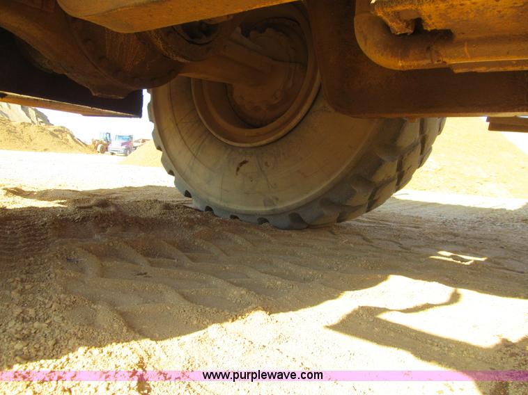 image for item E4942 1987 Komatsu WA450-1 wheel loader