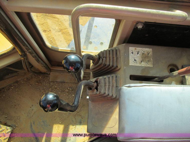 image for item E4942 1987 Komatsu WA450-1 wheel loader