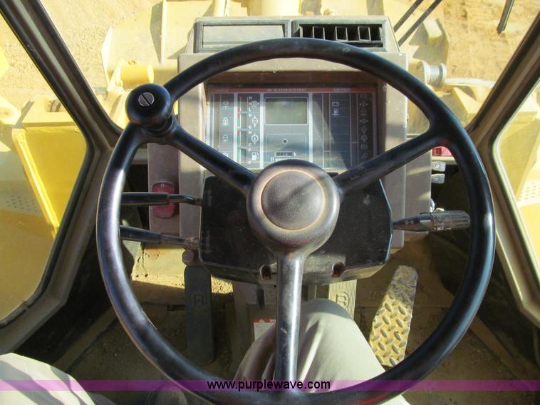 image for item E4942 1987 Komatsu WA450-1 wheel loader