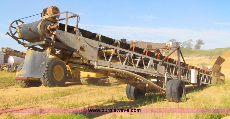 image for item E4944 Custom built portable transfer conveyor