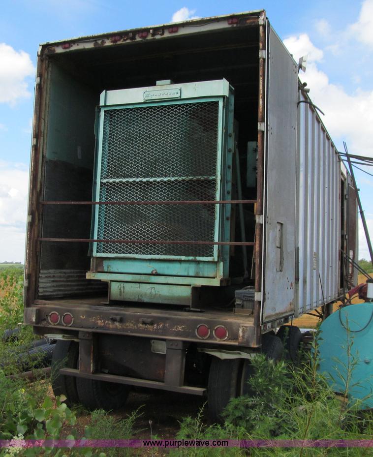 image for item E4949 Onan 350 kW generator