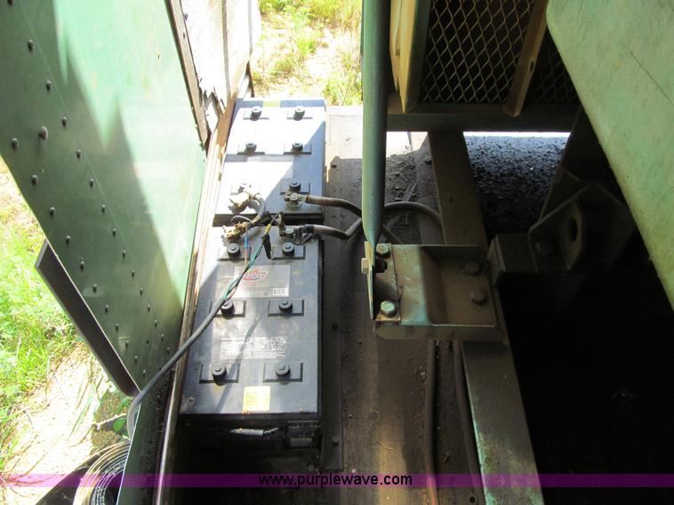 image for item E4949 Onan 350 kW generator