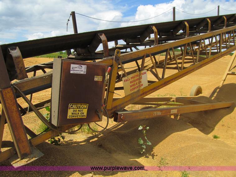 image for item E4953 1993 Don's Repair portable radial stacking conveyor