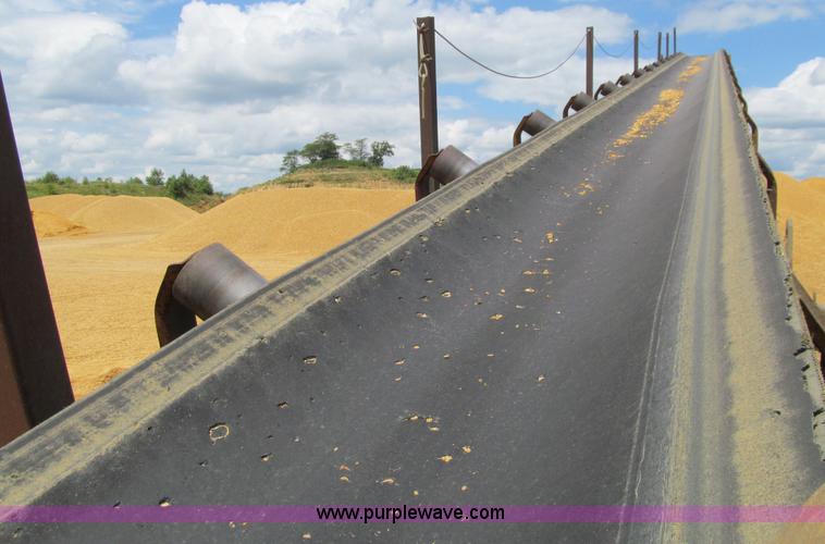 image for item E4953 1993 Don's Repair portable radial stacking conveyor