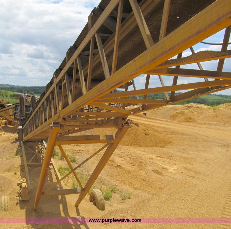 image for item E4953 1993 Don's Repair portable radial stacking conveyor