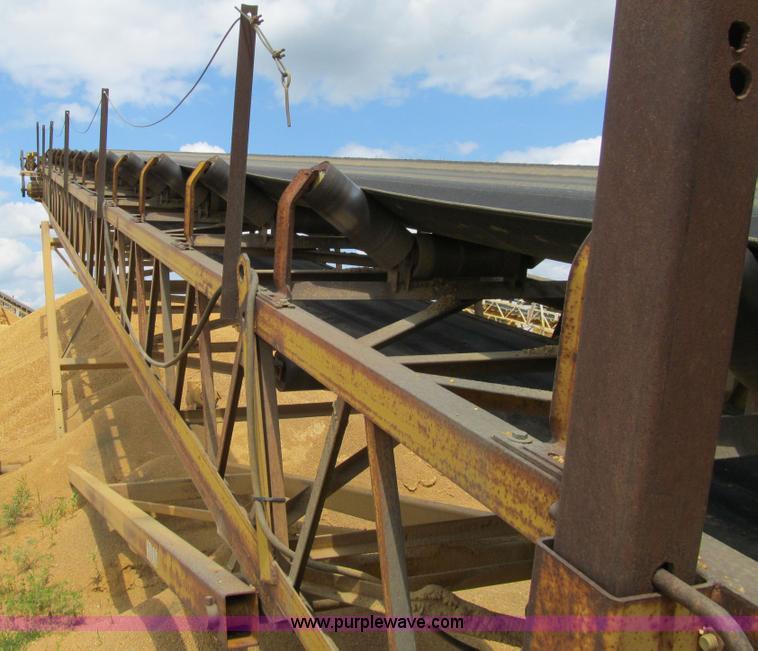 image for item E4953 1993 Don's Repair portable radial stacking conveyor