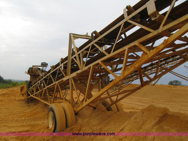 image for item E4955 Custom built portable transfer conveyor