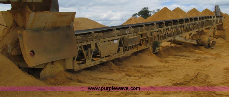 image for item E4957 Carter portable radial stacking conveyor