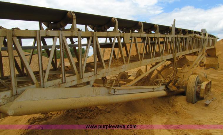 image for item E4957 Carter portable radial stacking conveyor