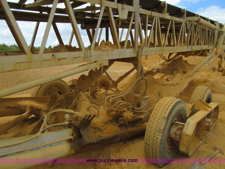 image for item E4957 Carter portable radial stacking conveyor